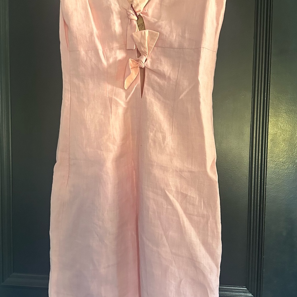 Linen v neck dress in pink